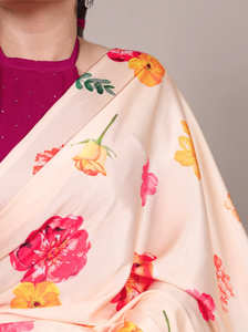 Sari estampado floral de seda satinada crema con tejido y diseño de pallu pesado con trabajo de tejido con piezas de blusa del mismo borde - Product Image 3