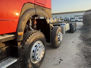 Xe tải HOWO 8x4 của Xe tải Tự Đổ hạng nặng sinotruk 371HP với hộp chở hàng lớn cho các dự án khai thác và đường bộ - Product Image 4