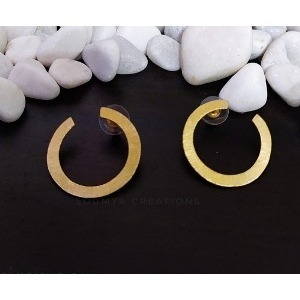 Pendientes de Aro Clásicos Unisex de Latón Chapado en Oro Hechos a Mano por Soumya Creation, de Rajasthan, para Fiestas - Product Image 3