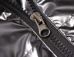 Nueva Colección de Chaquetas de Invierno para Hombre, Chaqueta Acolchada Gruesa con Capucha, Resistente al Viento, con Cuello Alto y Logotipo Frontal - Product Image 2