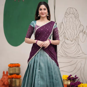 Lehenga Sari de Seda para Mujer con Blusa Bordada, Ropa Tradicional Étnica - Product Image 1