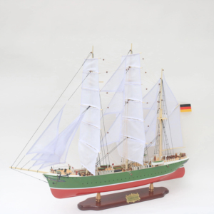 Maquette de voilier en bois RICKMER RICKMERS | Cadeau nautique fait main pour Noël, anniversaire et vacances - Product Image 1