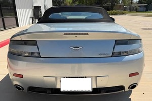 Best-seller 2012 Aston Martin Van-ta-ge Roadster V8 RWD Automatique 6 vitesses - Product Image 3