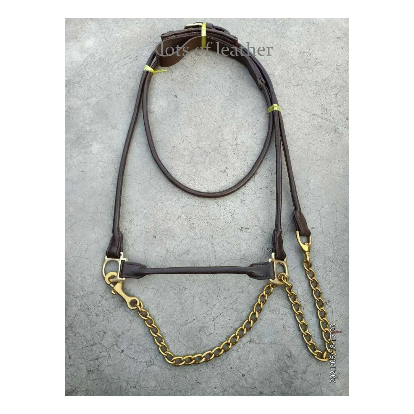 OEM Kuda Penunggang Kuda Inggris Kulit Gulung Halus HALTER Warna Coklat dengan Rantai Emas Timbal Padat Tahan Lama Bahan Kustom & Ukuran