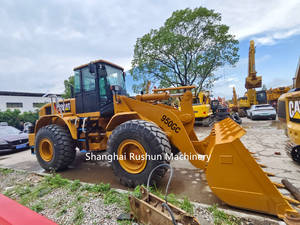 शक्तिशाली इंजन के साथ कम घंटों की बिक्री के लिए कैटरपिलर 950Gc व्हील लोडर का उपयोग किया - Product Image 4