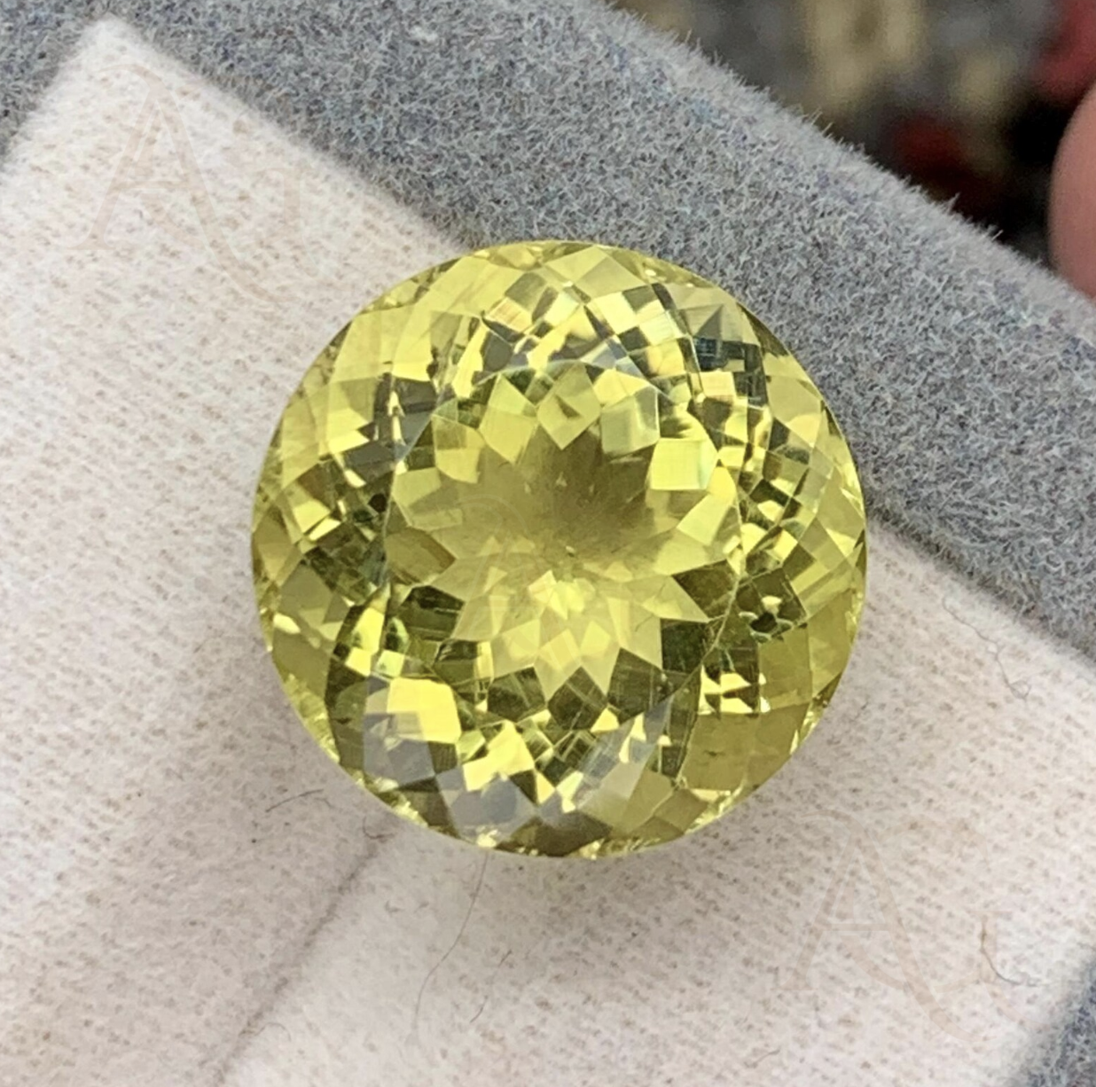 ตามที่แสดงในภาพ