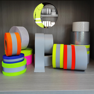 Material Reflectante para Advertencia, Cinta Reflectante de <span class=keywords><strong>Alta</strong></span> <span class=keywords><strong>Visibilidad</strong></span> para Carreteras, Tela Reflectante para Coser en la <span class=keywords><strong>Ropa</strong></span> - Product Image 1