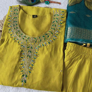 Costume salwar en soie de créateur, robe pakistanaise Salwar Kameez Dupatta, tenue de mariage. - Product Image 1