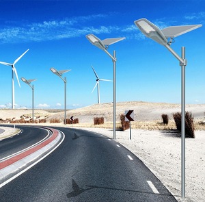 Nouveau lampadaire solaire extérieur IP65 100-400 Watt LED étanche lampadaire solaire avec indice IP65 - Product Image 4