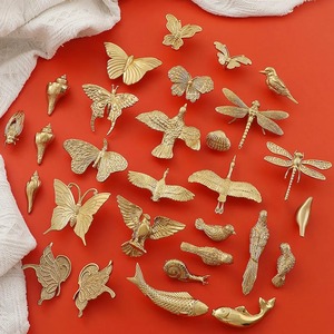 ลูกบิดทองลายผีเสื้อสำหรับตู้ลิ้นชักและประตูมือจับตกแต่งหรูหราสำหรับตกแต่งบ้านอุปกรณ์เฟอร์นิเจอร์ที่ทันสมัย - Product Image 6