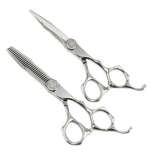 Sharp Curved Professional Japan Salon Barba Peluquería Tijeras para cortar el cabello Tijeras - Product Image 1