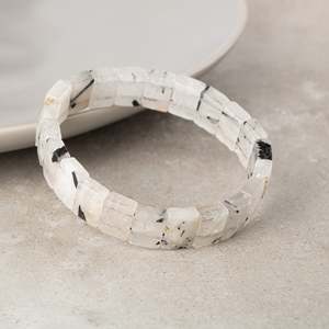 กำไลข้อมือหินควอตซ์รูทิเลเต็ดทรงสี่เหลี่ยมเจียรแบบกว้าง - Product Image 4