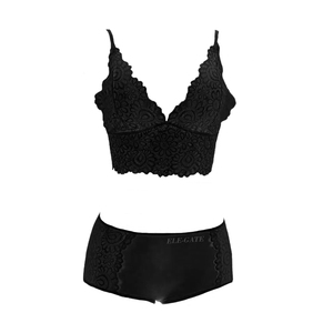 Set Reggiseno e Mutandine in Pizzo Floreale Bianco, Comodo, Taglia XL, Coppa Triangolare, Slip a Vita Bassa, Lingerie di Alta Qualità con Logo Stampato - Product Image 2