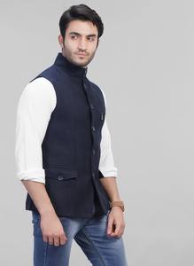 Gilet sans manches bleu marine de qualité supérieure pour homme, coupe ajustée, pour mariage, costume d'affaires et soirée, en vente - Product Image 3