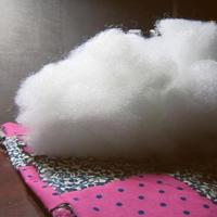 100% fibres creuses discontinues de polyester pour les textiles de maison et les jouets mous ignifuges certifiés Oeko-Tex blanc