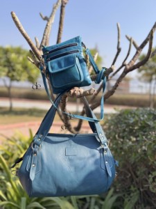 Ensemble de deux sacs à main en cuir véritable, sac fourre-tout et sac bandoulière, sac élégant, derniers sacs de créateurs en gros pour femmes, multi-usages - Product Image 3