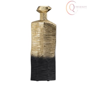 Jarrón Decorativo de Metal para Mesa, Elaborado con Atención al Detalle, Ofrece Belleza Duradera y un Atractivo Elegante - Product Image 1