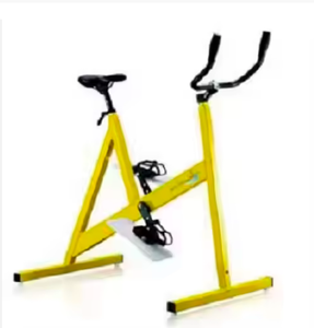 Aquabike Original pour la Performance, le Fitness, les Sports et le Divertissement, Utilisation en Salle de Sport, Modèle AE Disponible à la Vente - Product Image 1