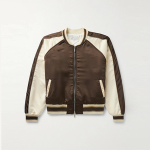 Ensemble coupe-vent de sport à rayures personnalisé de 2 pièces, jogging coupe-vent unisexe avec écusson en nylon, survêtement universitaire et short pour hommes - Product Image 2