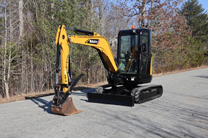 Mini-excavatrice Sany SY26U d'occasion à vendre, également disponible : SY26, SY35U, CAT 303.5E2, PC30, MR35, excavatrice sur chenilles de 3,5 tonnes avec pince hydraulique. - Product Image 2