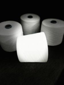 Hilo de poliéster mezclado reciclado ecológico teñido para tejer tela sostenible - Product Image 4