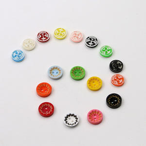 12mm 15mm Usine Résine Bouton DIY Coloré Nouveau Mot 4 Trous Vêtements Boutons Boutons pour Chemise/Vêtements - Product Image 1