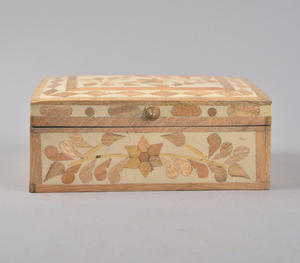 Caja de Joyería de Madera Hecha a Mano de Estilo Vintage con Incrustaciones Florales Detalladas, Organizador Rectangular de Almacenamiento para Recuerdos - Product Image 5