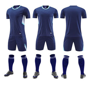 Uniformes de fútbol de marca privada Kit de fútbol de sublimación de secado rápido personalizado de proveedor de fábrica al por mayor - Product Image 4