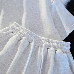 Ensemble deux pièces pour femmes, vêtements décontractés, coupe personnalisée, shorts en coton 100%, t-shirt court, grande taille, séchage rapide, uni, franges, streetwear - Product Image 4