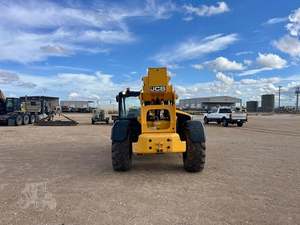Téléhandler JCB 540-140 4WD d'occasion à grande portée, 30 tonnes, hauteur de levage de 60 m, moteur Perkins, chargeur rotatif, faible nombre d'heures, compétitif - Product Image 2