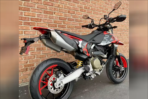 ยอดขายรถมอเตอร์ไซค์ Ducati Sportbike รุ่น Hypermotard 698 Mono - Product Image 6