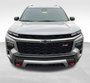 รถเชฟโรเลต ทราเวิร์ส Z71 AWD ปี 2024 มือสอง สภาพดี เกียร์อัตโนมัติ ล้อแม็ก R19 พวงมาลัยซ้าย ภายในสีเข้ม เบาะหนัง SUV - Product Image 1