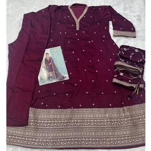 ชุดเดรสอานาร์กาลีสำหรับผู้หญิง งานปักหรือชุดงานเลี้ยงสไตล์อินเดีย ผลิตในอินเดีย เหมาะสำหรับงานแต่งงาน มีจำหน่ายในราคาที่ดี - Product Image 1