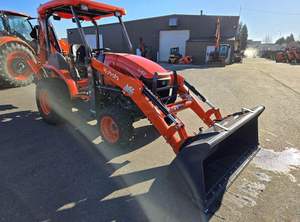 รถแทรกเตอร์4WD ล้อสำหรับ Kubota L47รถแทรกเตอร์รถแทรกเตอร์แบบ TLB พร้อมส่วนประกอบหลักปั๊มเกียร์เครื่องยนต์และตลับลูกปืน - Product Image 3