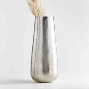 Vase à fleurs de table en laiton de luxe avec design en relief et finition or parfait pour le bureau à domicile et la décoration de table élégante - Product Image 2