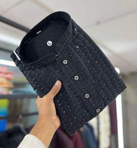 ชุดคุर्ตาผ้าฝ้ายสำหรับผู้ชายสไตล์ดั้งเดิม ให้ลุคคลาสสิกแบบชาติพันธุ์ เนื้อผ้านุ่มสบาย เหมาะสำหรับงานแต่งงานและกิจกรรมทางวัฒนธรรม - Product Image 5