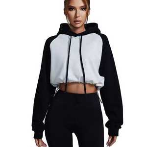 เสื้อครอปมีฮู้ดแขนยาวผ้าฟลีซสำหรับผู้หญิงเสื้อสเวตเชิ้ตผ้าฝ้ายพิมพ์ลายโลโก้แบบกำหนดเองสำหรับฤดูหนาว - Product Image 5