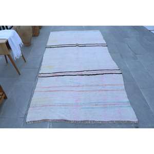 Tapis turc en laine marocaine vintage écologique 4,1x8,6 pieds, motif patchwork, dos en latex, blanc - Product Image 1
