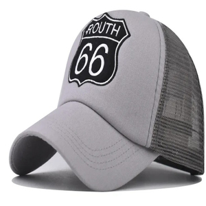 HN0002R Gorra Trucker Profesional de 5 Paneles con Logotipo Bordado Personalizado, Malla Lisa al por Mayor, Moda Premium para Exteriores, Estilo Hip Hop - Product Image 4