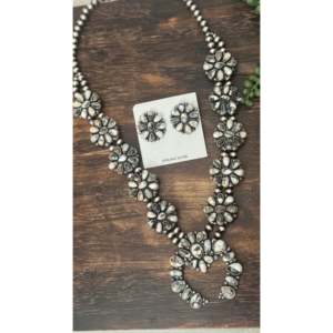 Travis J. Parure de collier en platine, argent sterling Buffalo blanc, motif floral, zircon serti clos, plaqué rhodium, style Squash tendance - Product Image 5