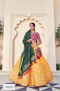 Nuevo diseñador moderno Lehengha Choli Colección exclusiva Georgette 100% Seda Midi Sin espalda Diseñador Bordado Cuatro secuencias Trabajo - Product Image 2