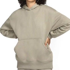 Sweat-shirt à capuche oversize décontracté pour femme, en velours doux, manches bouffantes, coupe ample, streetwear confortable, logo sur le devant - Product Image 2