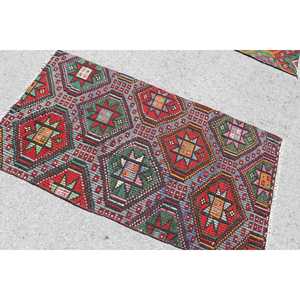Petit tapis vintage, tapis turc de 2,8 x 5,2 pieds, tapis en laine rouge Kilim - Product Image 4