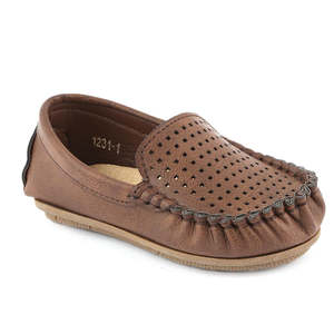Mocasines Chase Value para Niño (1231-1) - Cuero Sintético Marrón Talla 20 - Product Image 1
