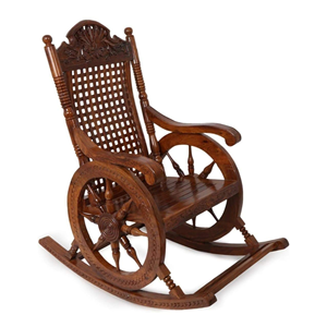 Mecedora de madera antigua con diseño tallado adornado, perfecta para la relajación interior clásica - Product Image 1