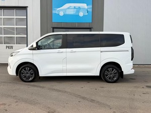 Usato 2025 Ford Tourneo Custom L1 Titanio 4 Cilindri Potenza 114kW (155 CV) Alimentazione Benzina Euro6e Trasmissione Manuale Guida a Sinistra - Product Image 5