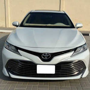 Para Camry Hybrid LE 2024 AWD, Asientos de Cuero, ACC, SUV, Volante a la Izquierda, R18, Techo Panorámico Automático, Cámara Trasera 360 - Product Image 1