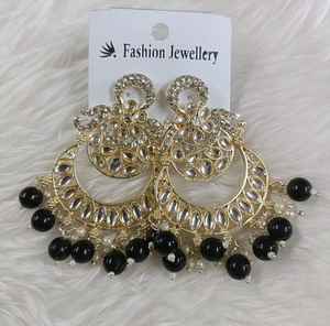 Pendientes indios elegantes para mujer, joyería de moda de alta demanda, ideal para ropa de trabajo y conjuntos informales relajados - Product Image 1