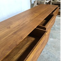 Meuble TV en teck massif durable de style Mid-Century Modern, 3 tiroirs, étagère ouverte, console longue à profil bas pour salon et atelier
