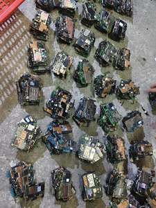 Cartes de circuits imprimés de téléphones portables pour la récupération de l'or, de l'argent, du cuivre et du palladium - Product Image 5